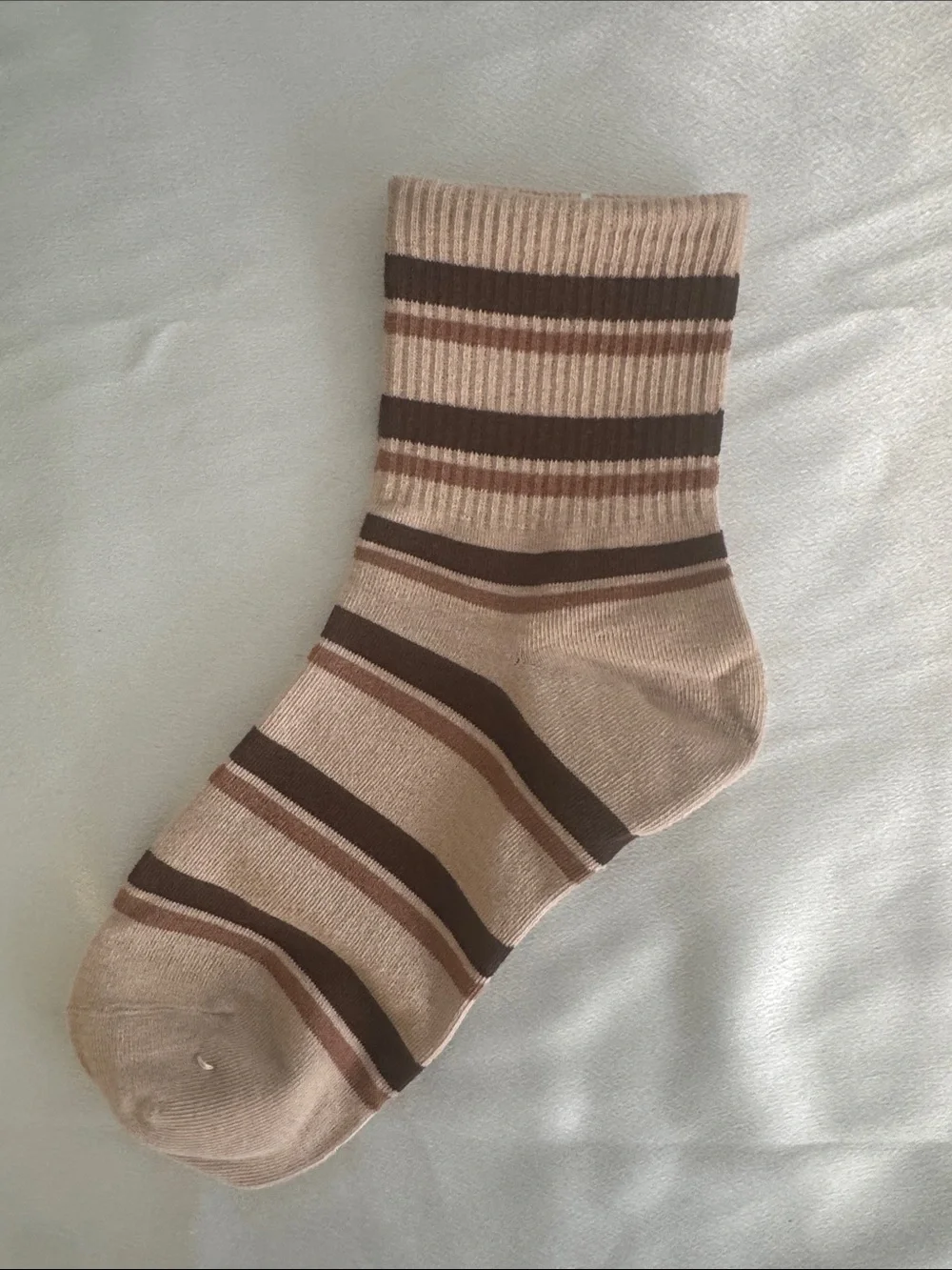New! Louis Vuitton Striped Crew Socks - Beige & Brown